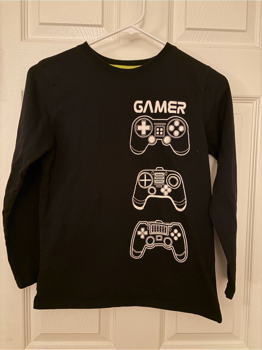 Kids' Black 'Gamer' Long Sleeve Tee with Controller Graphics